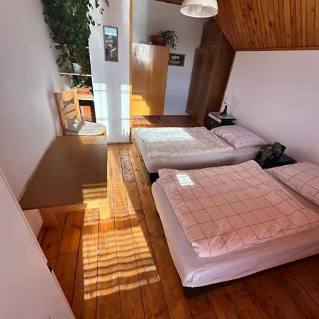 Apartment Cosy Mountain By The Pond *