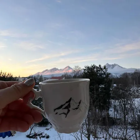 Cosy Mountain By The Pond Apartment *