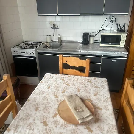 Cosy Mountain By The Pond Apartment Vel'ka Lomnica